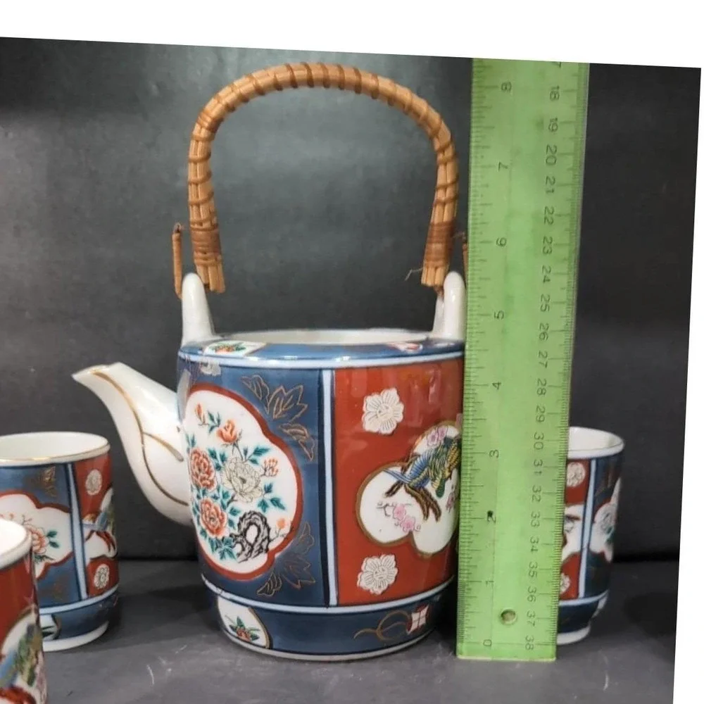 Old Gorgeous Imari Japan Teapot‎ and Four Teacups, No Lid, Vintage Pottery Set